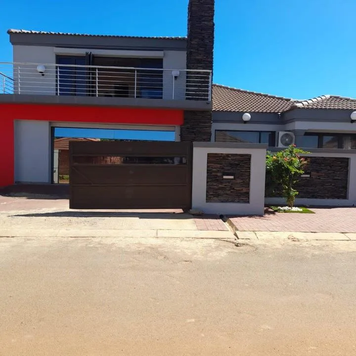 4 Bedroom House for sale in Northam