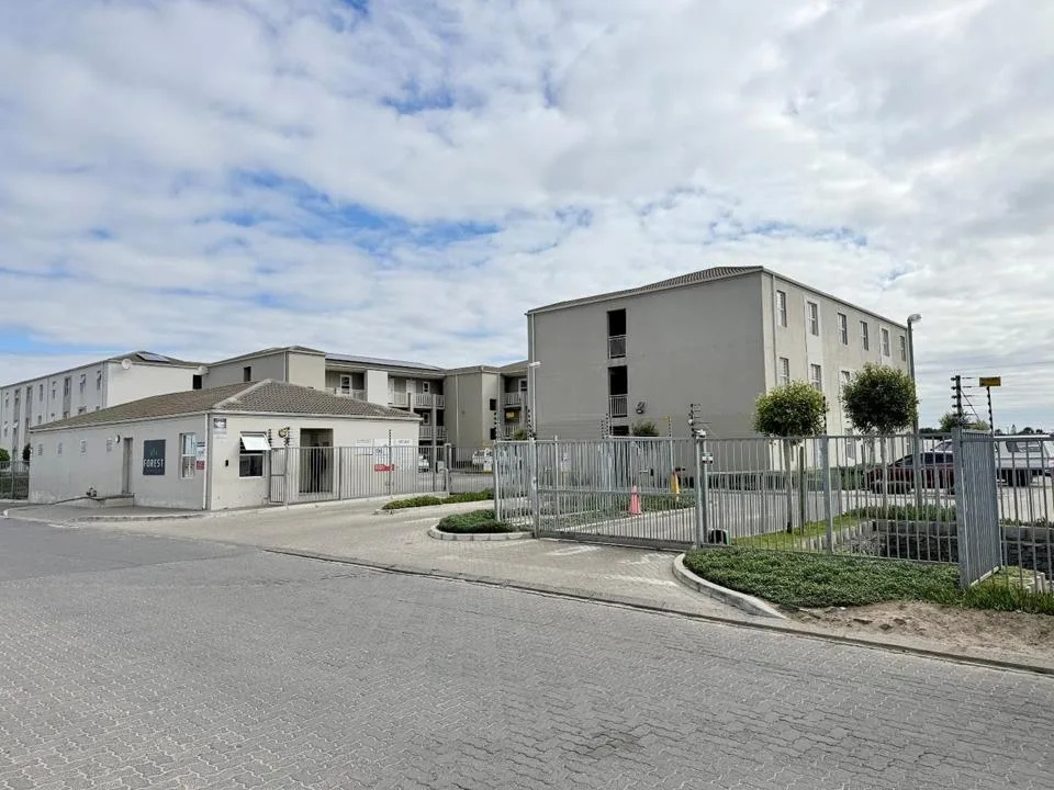 2 Bedroom Apartment / flat for sale in Heather Park