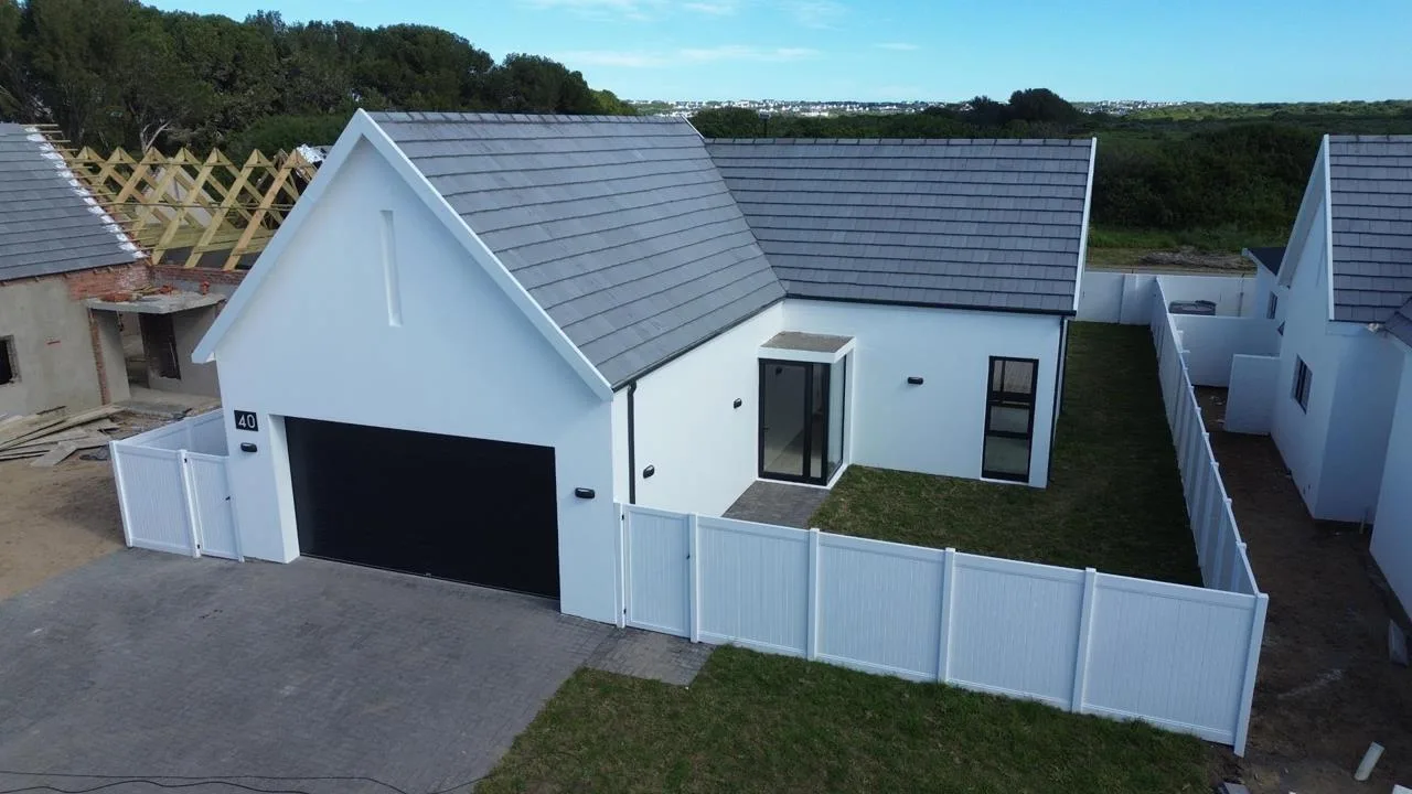 2 Bedroom House for sale in Canals