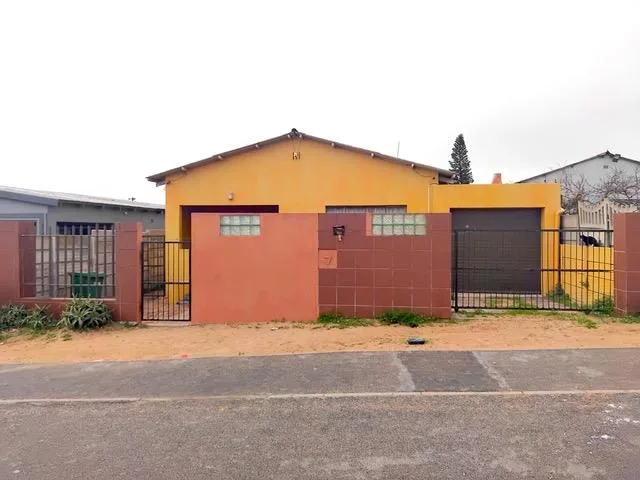 4 Bedroom House for sale in Louwville