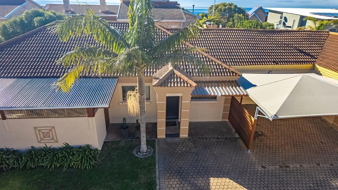 4 Bedroom Townhouse for sale in Menkenkop