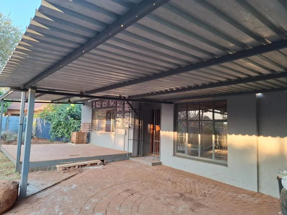 3 Bedroom House for sale in Impala Park
