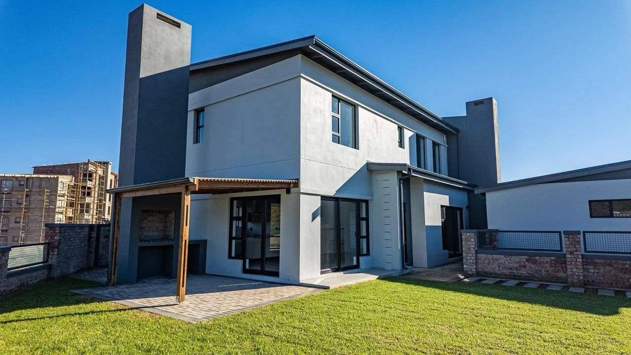 3 Bedroom Townhouse for sale in Diaz Beach