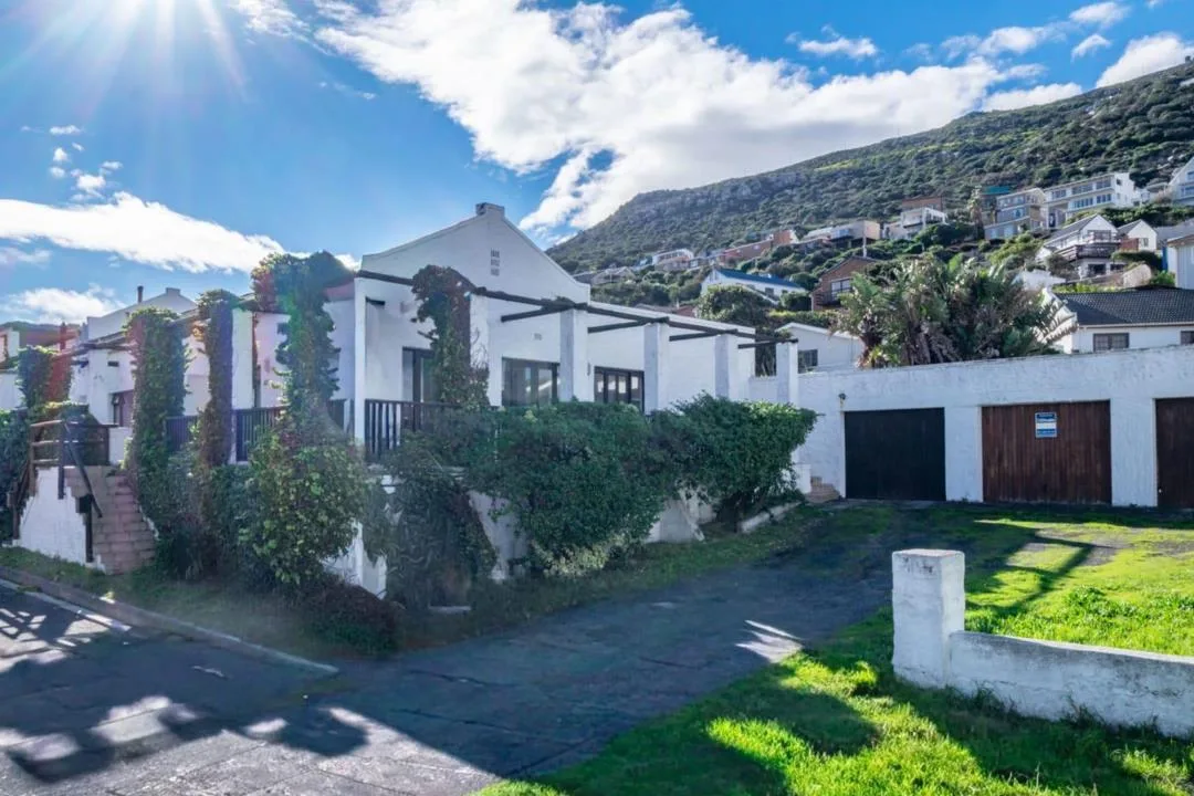 2 Bedroom House for sale in Glencairn Heights