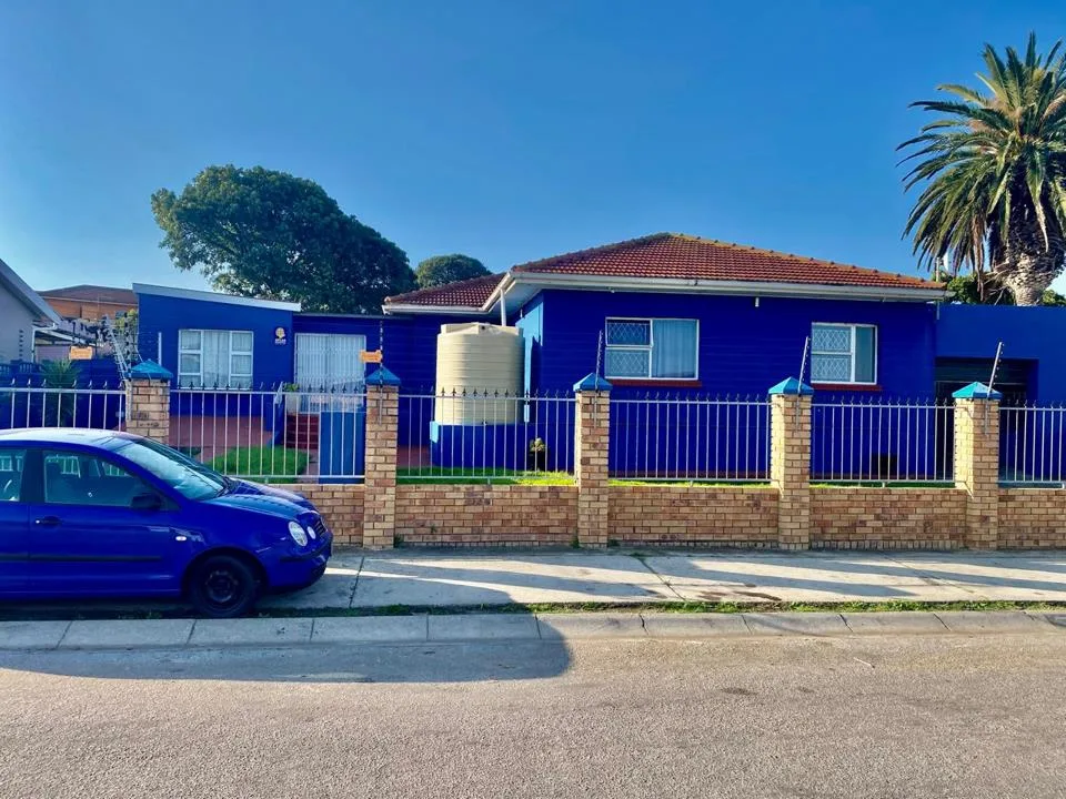3 Bedroom House for sale in Algoa Park