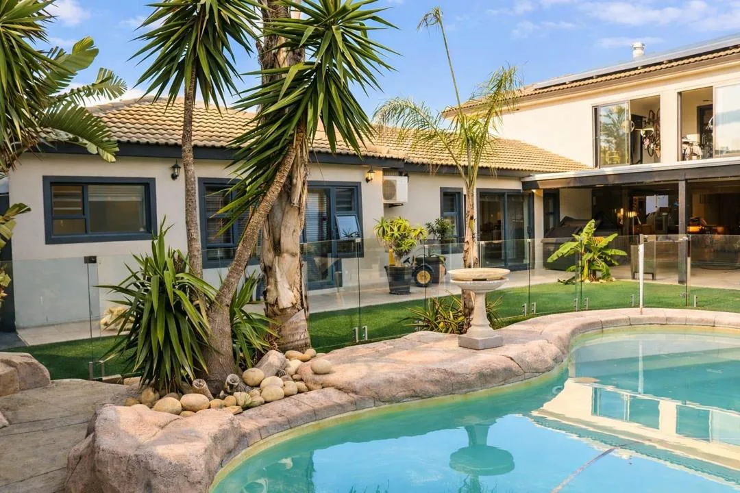 4 Bedroom House for sale in Flamingo Vlei