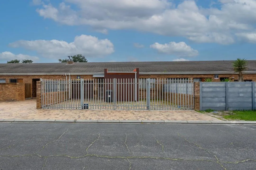 3 Bedroom House for sale in Elim