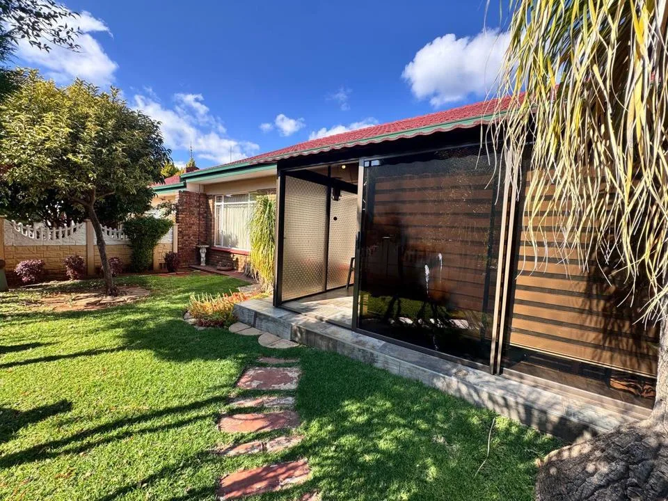 2 Bedroom Townhouse to rent in Doringkruin