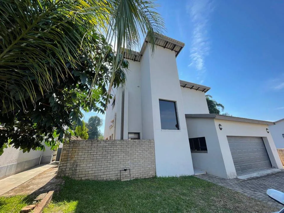 3 Bedroom House for sale in Tzangeni