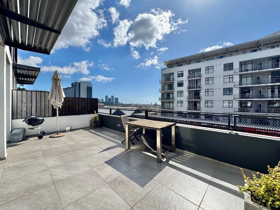 1 Bedroom Apartment / flat for sale in Woodstock