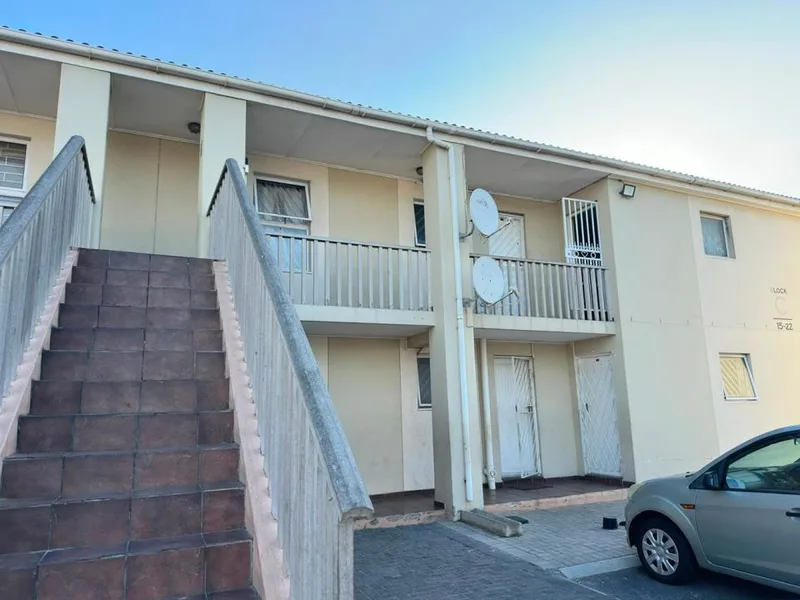 3 Bedroom Apartment / flat for sale in Sunset Glen