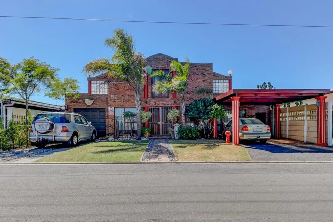 7 Bedroom House for sale in Richmond Estate