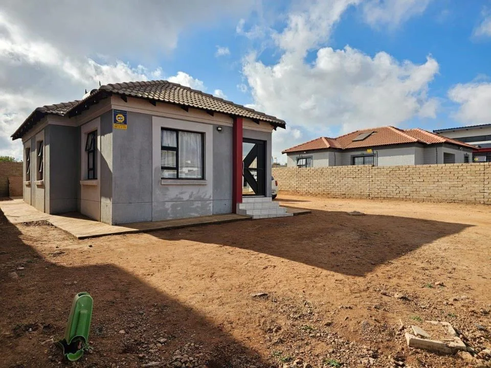 3 Bedroom House for sale in Bendor Meadows
