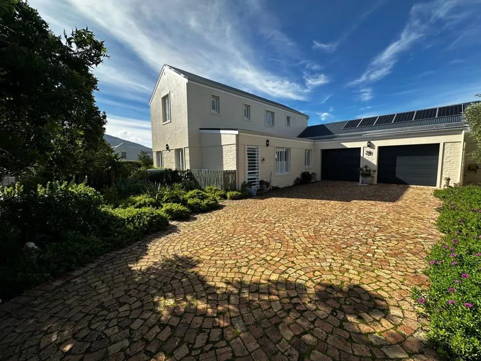 3 Bedroom House for sale in Stanford