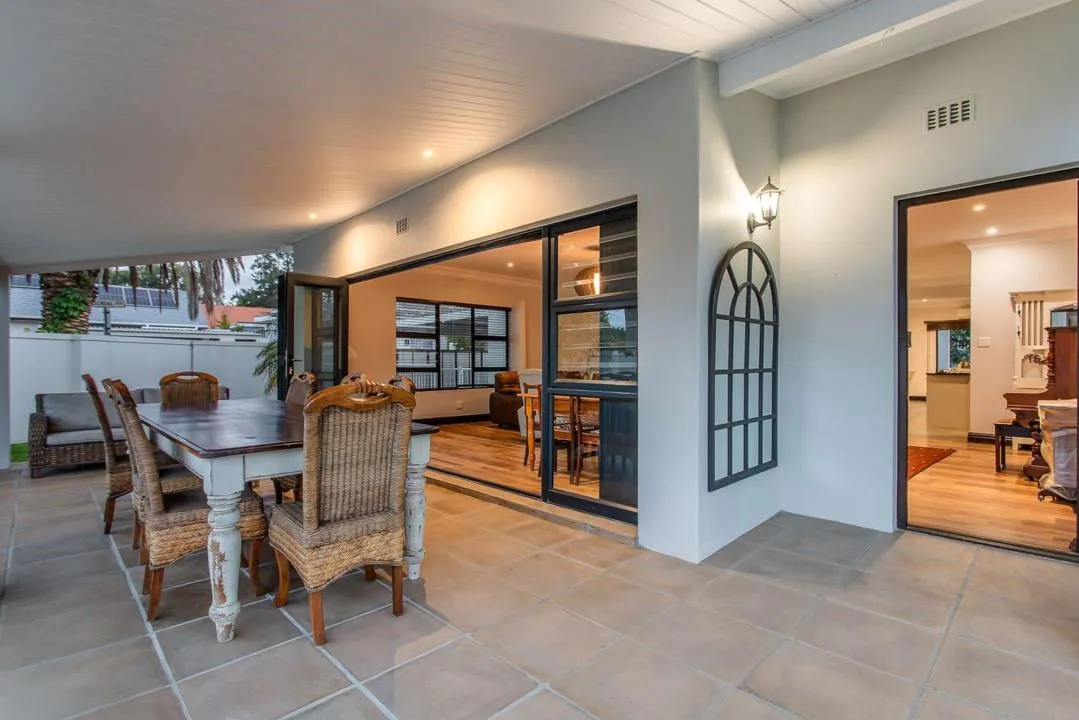 4 Bedroom House for sale in Vrykyk