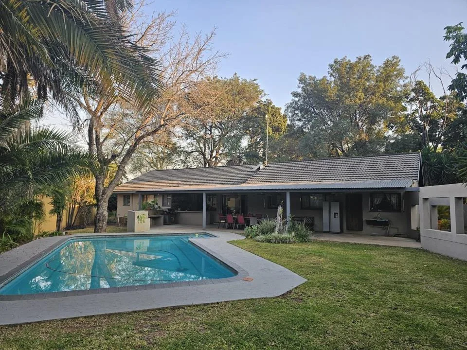 4 Bedroom House for sale in Phalaborwa
