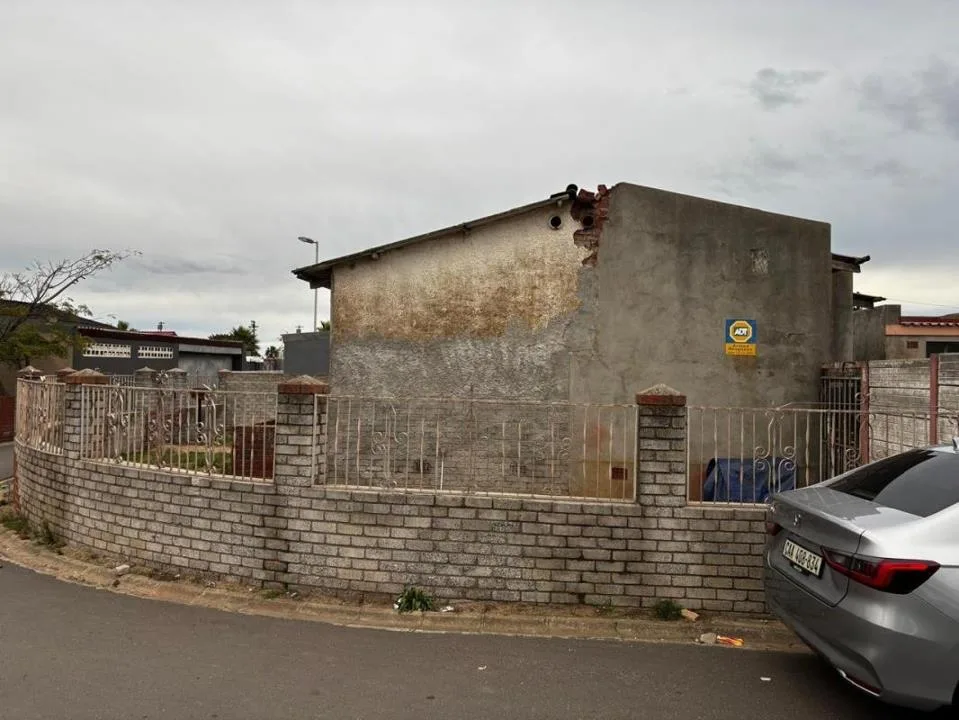 2 Bedroom House for sale in Factreton