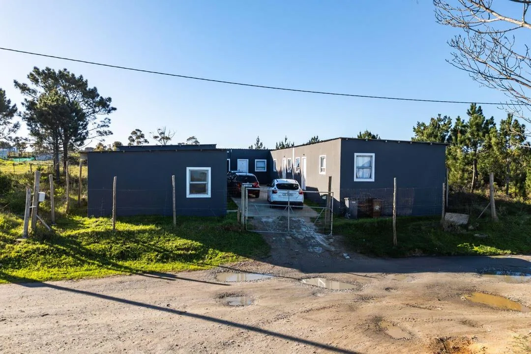 12 Bedroom Apartment / flat for sale in Kranshoek Township
