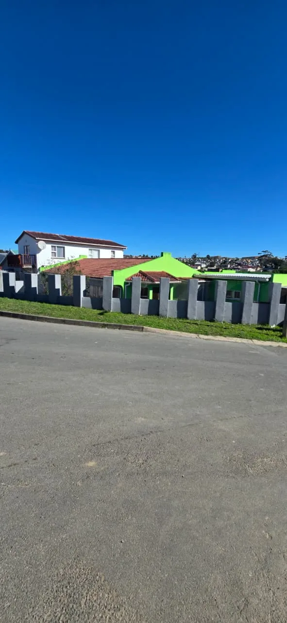 5 Bedroom House for sale in Buffalo Flats
