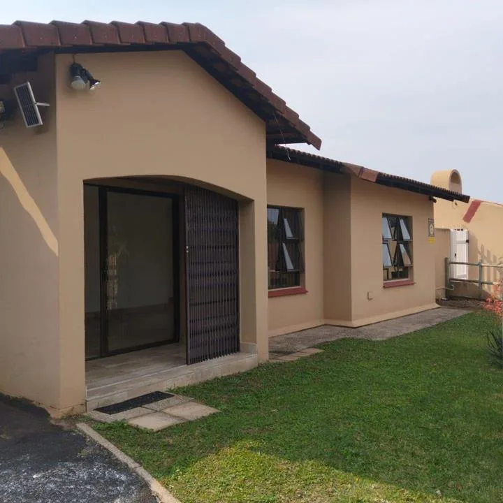 2 Bedroom Townhouse for sale in Shelly Beach