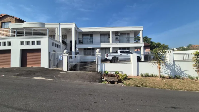 7 Bedroom House for sale in Moorton