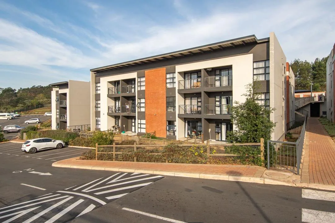 2 Bedroom Apartment / flat for sale in Cotswold Fenns