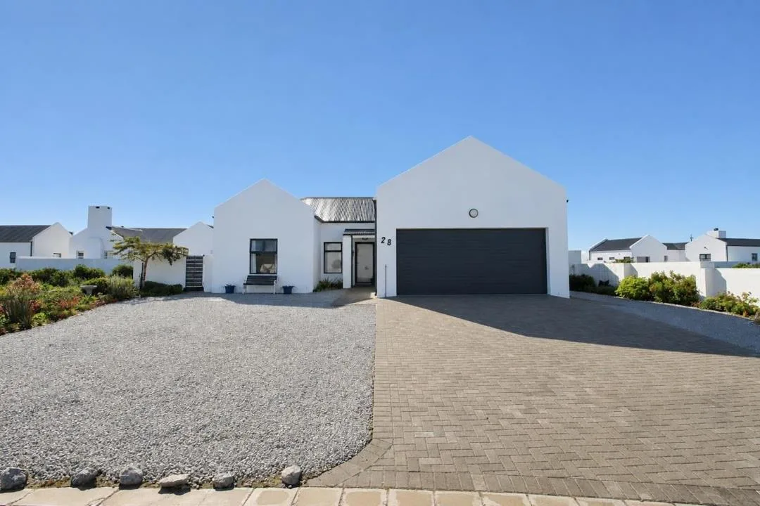 2 Bedroom House for sale in Atlantic Sands Private Estate