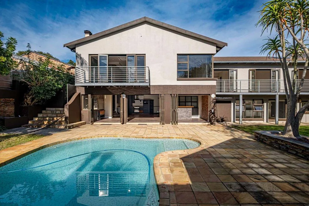 4 Bedroom House for sale in Lovemore Heights