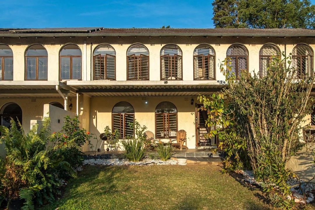 3 Bedroom Townhouse for sale in Hillcrest Central