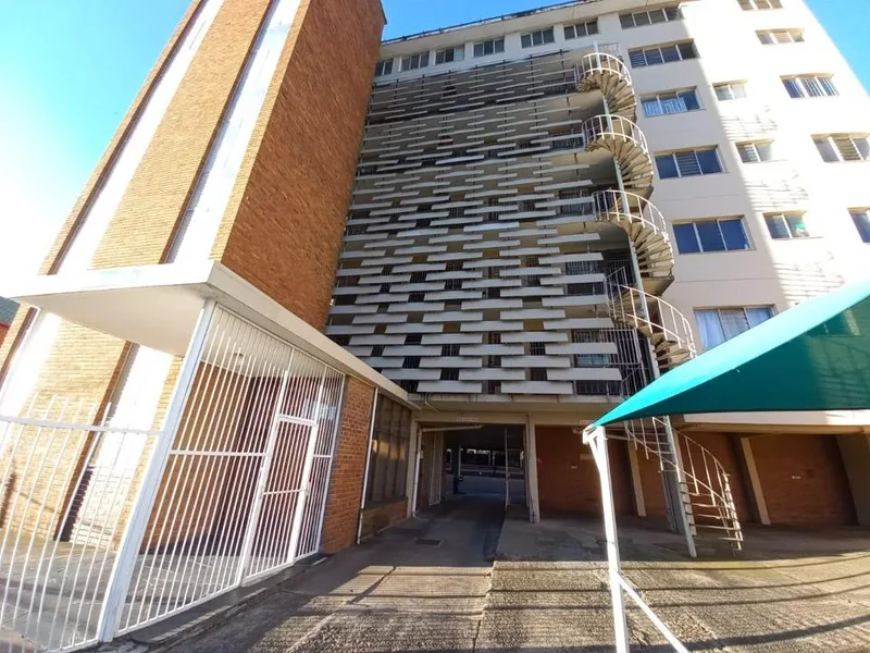 1 Bedroom Apartment / flat for sale in Bloemfontein Central