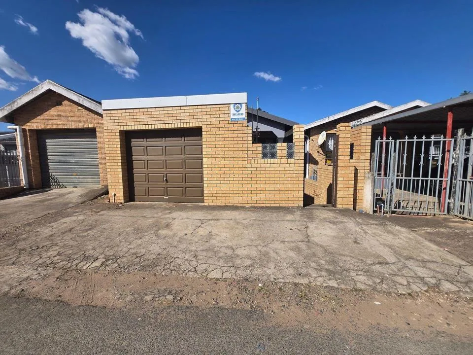 4 Bedroom House for sale in Northcroft