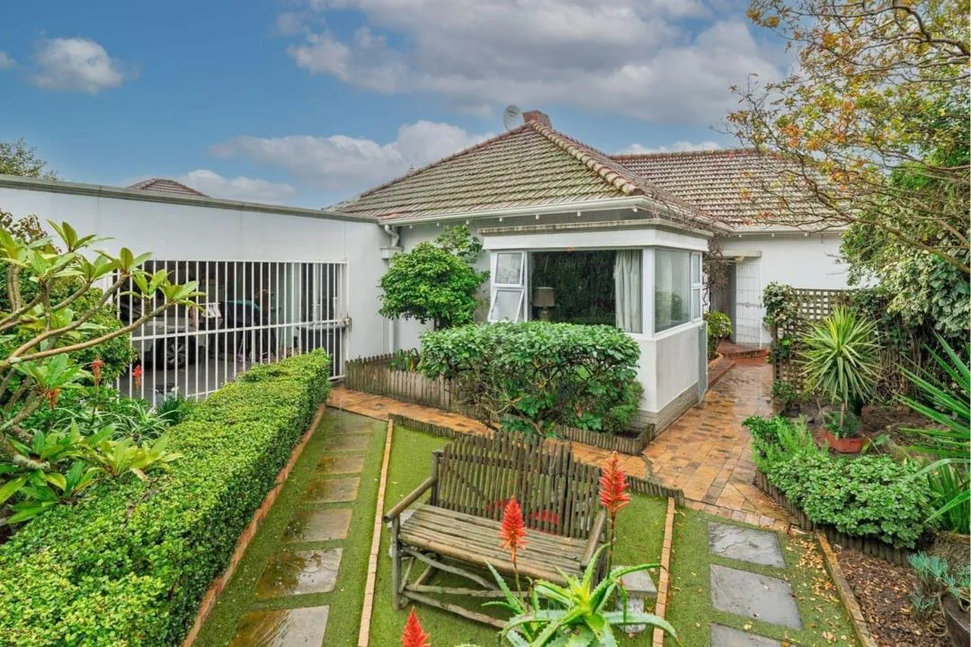 3 Bedroom House for sale in Pinelands