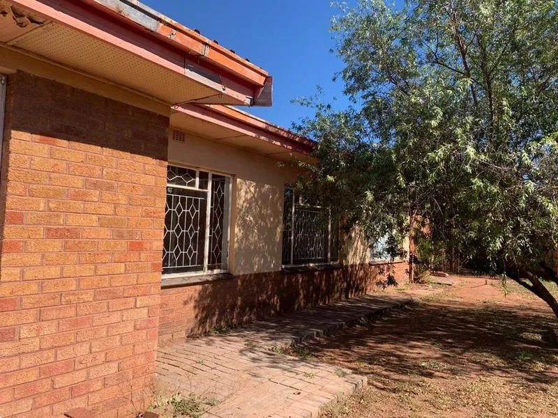 3 Bedroom House to rent in Postmasburg