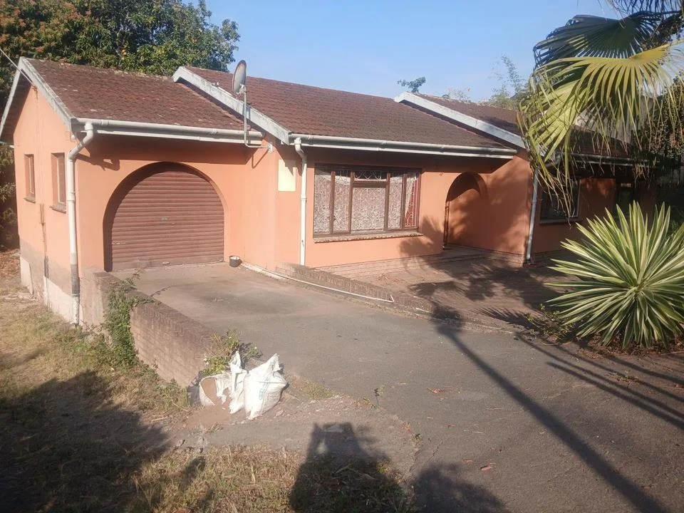 3 Bedroom House for sale in Regency Park