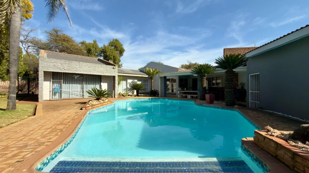 3 Bedroom House for sale in Wilkoppies