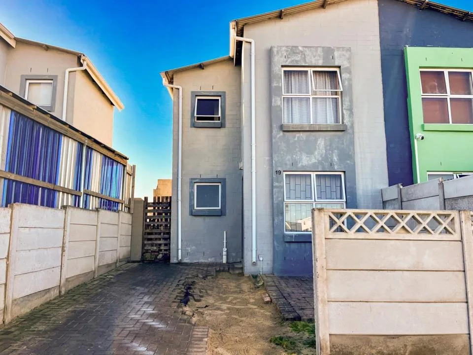 2 Bedroom House for sale in Fountain Village