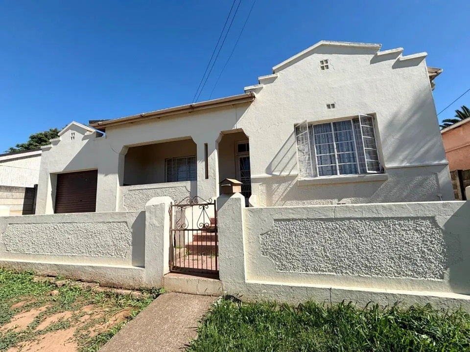 2 Bedroom House for sale in Mosel