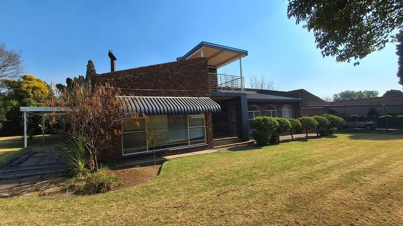 5 Bedroom House for sale in Trichardt