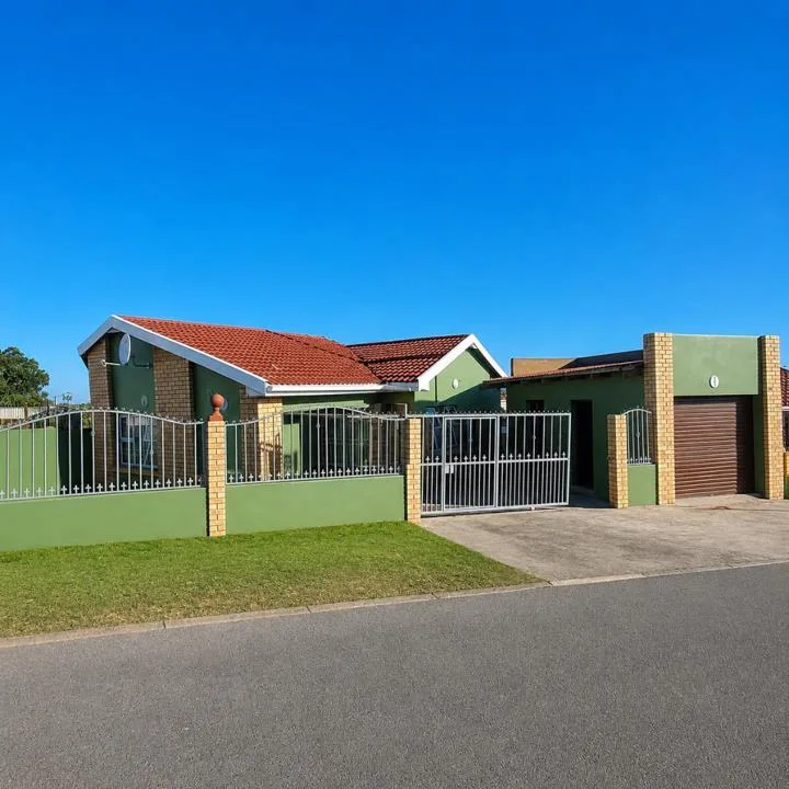 3 Bedroom House for sale in Mdantsane Nu 11