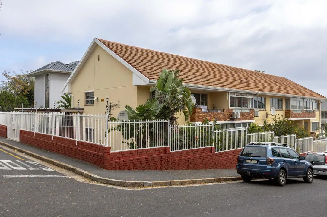 2 Bedroom Apartment / flat for sale in Three Anchor Bay