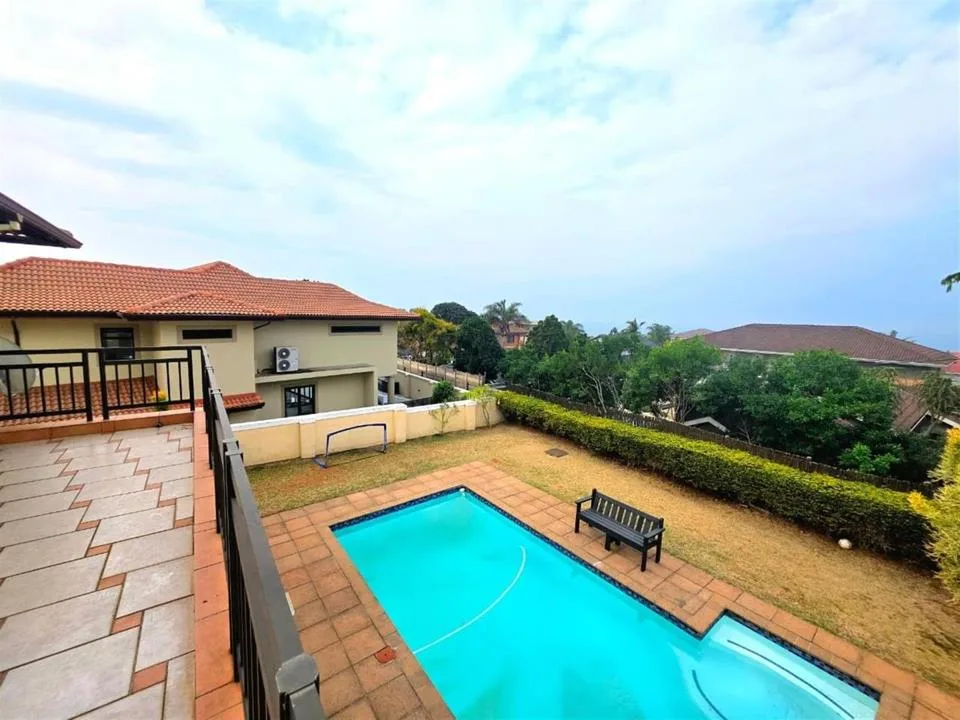 4 Bedroom House for sale in Izinga Estate