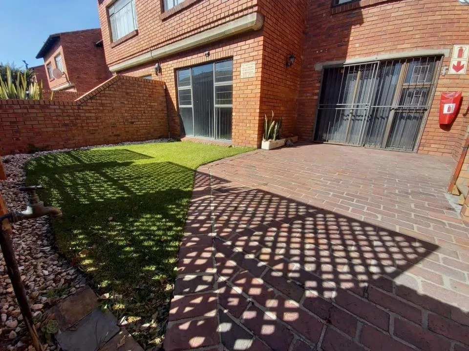 2 Bedroom Townhouse to rent in Secunda
