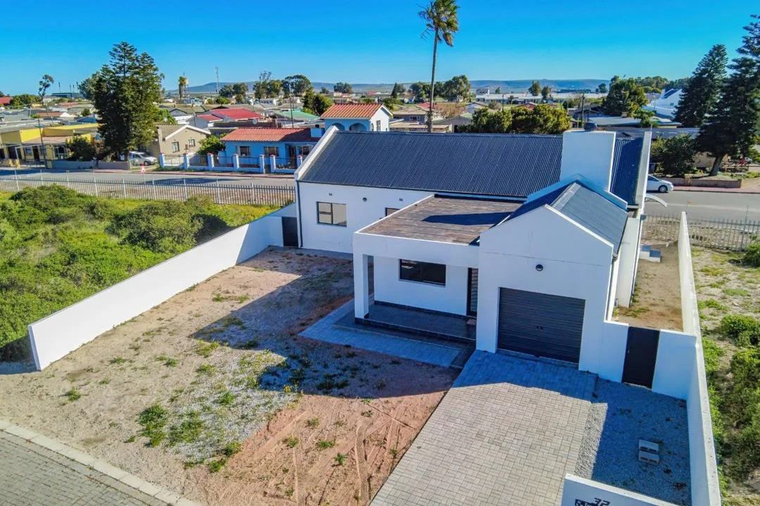 3 Bedroom House for sale in Atlantic Sands Private Estate