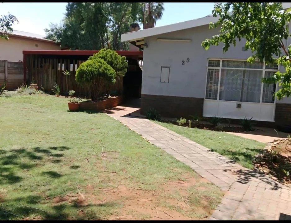 3 Bedroom House for sale in Kuruman