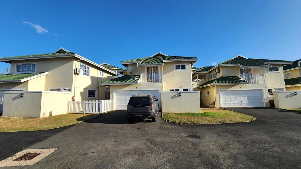 3 Bedroom Townhouse for sale in Mount Edgecombe