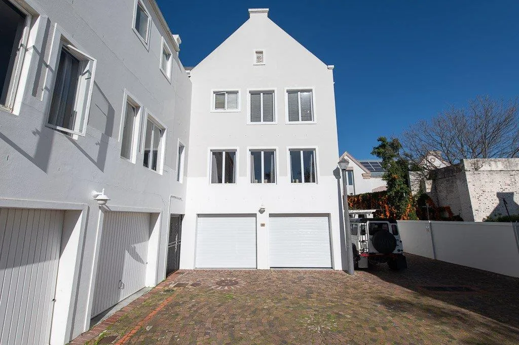4 Bedroom House for sale in Stellenbosch Central