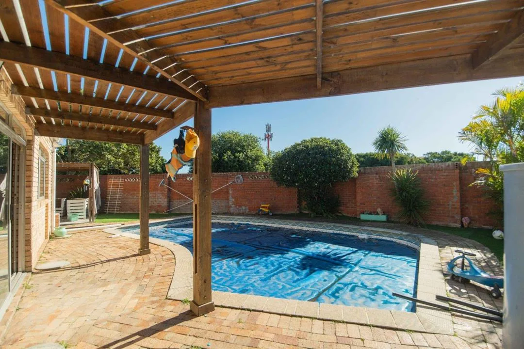 3 Bedroom House for sale in Rowallan Park