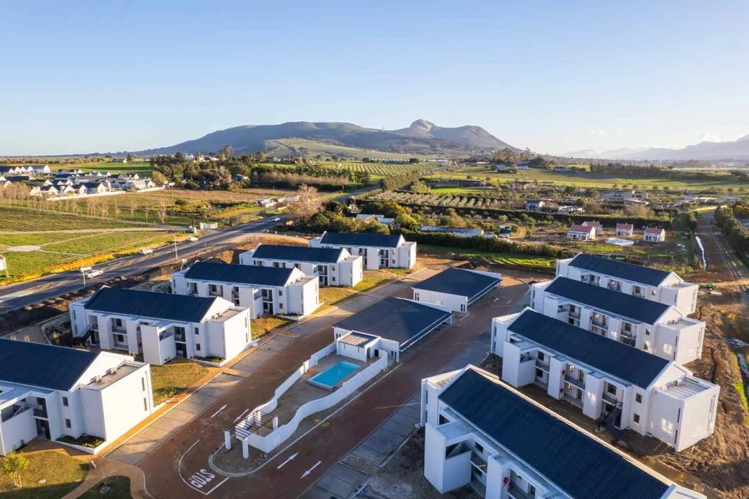 3 Bedroom Apartment / flat for sale in Val de Vie Estate