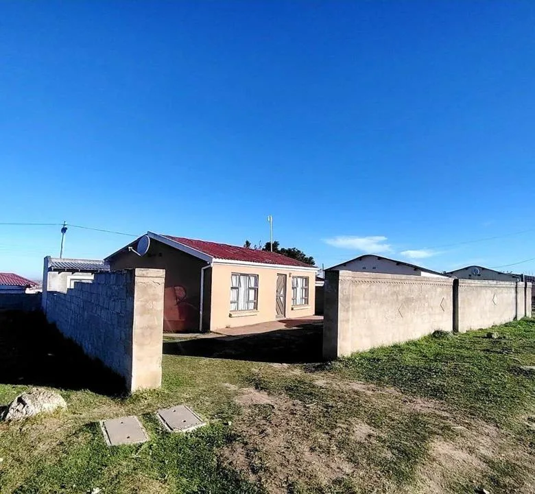 5 Bedroom House for sale in Mdantsane