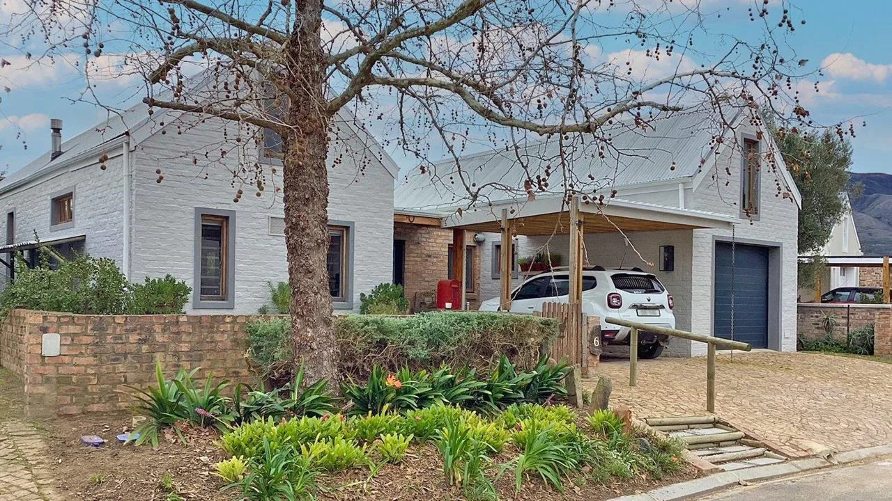 2 Bedroom House for sale in Stanford